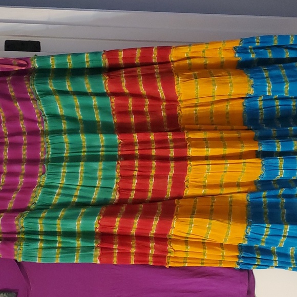 Ladies Lauren Ralph Lauren tiered multicolor maxi skirt with coordinating top - Picture 7 of 7